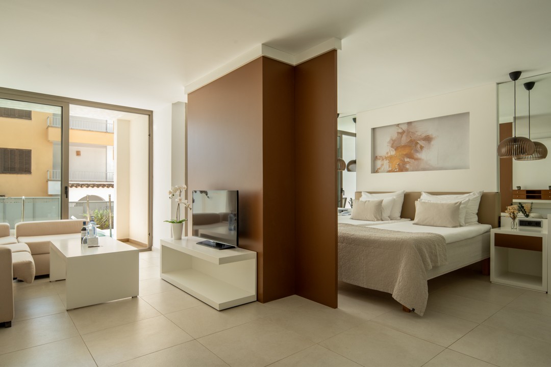 room Suite cover image 0