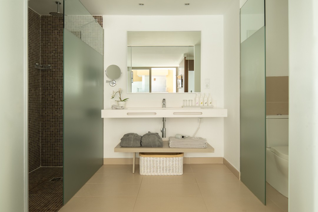room Suite cover image 5