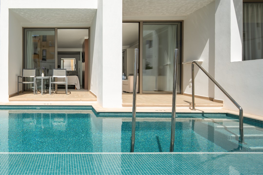 room Suite cover image 2